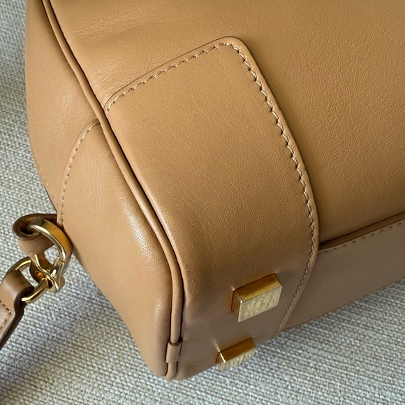 Loewe Retail-$3450 Amazona 23 Leather Bowling Bag in Warm Desert -good condition - Picture 16 of 16